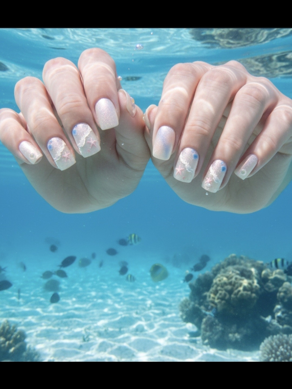 MOCYNE Press On Nails Iridescent Seashell Ombre Nail Set with Starfish Accents